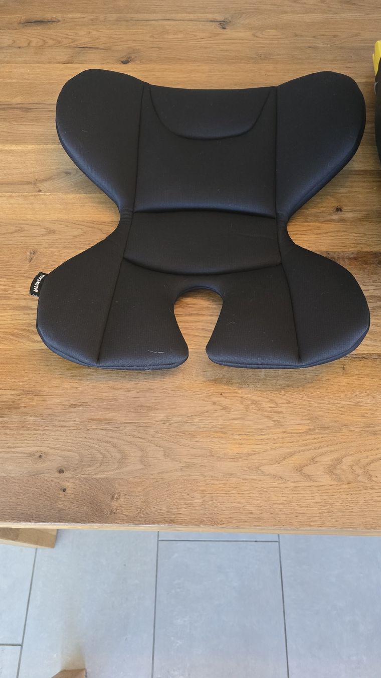 Maxi-Cosi Auto-Kindersitze: Maxi-Cosi Titan Basic Black Kindersitz, Top Zustand! – Gebraucht aus Gelterkinden von dfr_jm6y 3