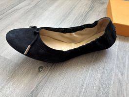 Ballerines TOD'S daim noir taille 37 1/2 bon état