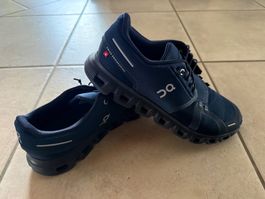 On Running Laufschuhe blau Grösse 43 guter Zustand