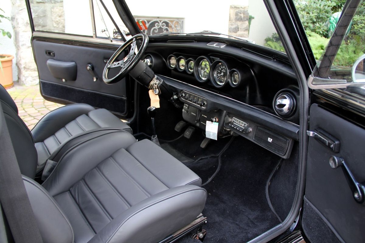 Automobili: Mini Cooper Innocenti 1300 Bj. 1974 - Restauriert – Usato da Oberkirch LU venduto da Feuerpferd 6