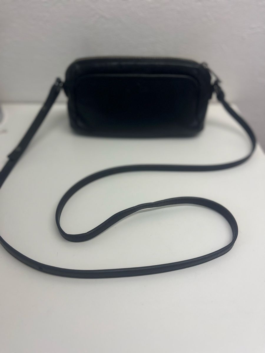 Kipling Taschen für Damen: Original Kipling Leder-Umhängetasche Schwarz 23x14 cm – Gebraucht aus Möhlin von mil_h55x 8