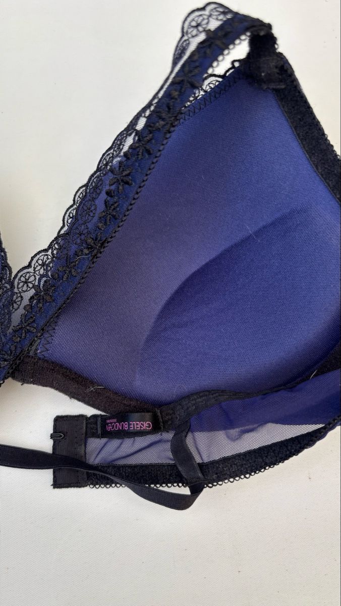 Altra biancheria intima: BH Gisele Bündchen Gr. 75B – Usato da Volketswil venduto da Irkasha 4