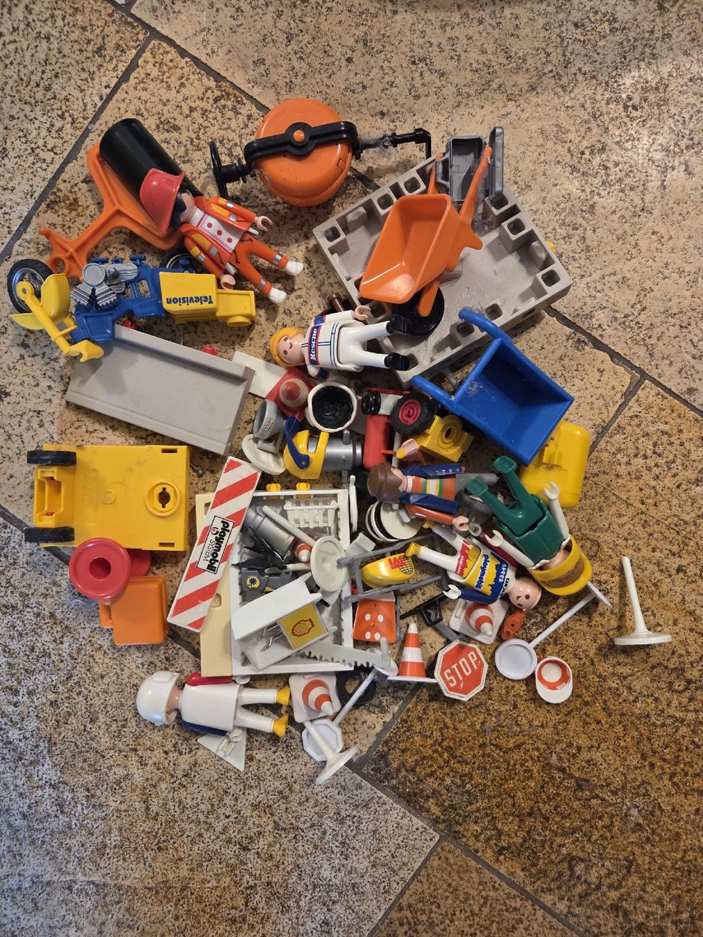 Playmobil Spielzeuge: Playmobil Baustelle – Gebraucht aus Zürich von zibbeli