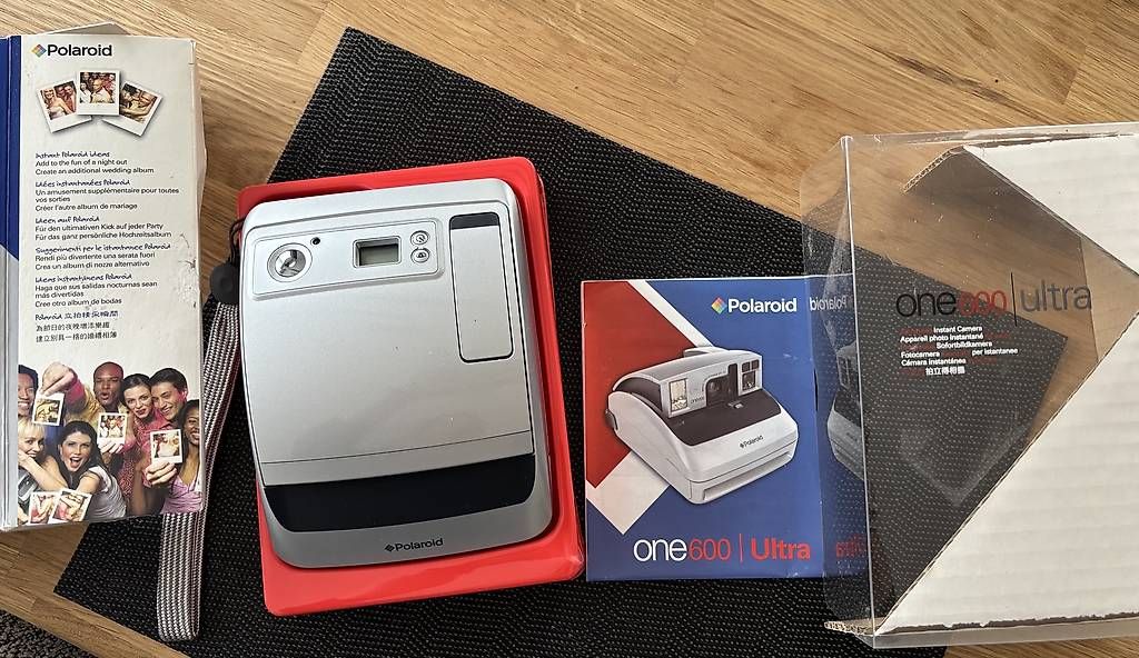 Fotocamera: Sofortbildkamera Polaroid – Usato da Oensingen venduto da Focus1975