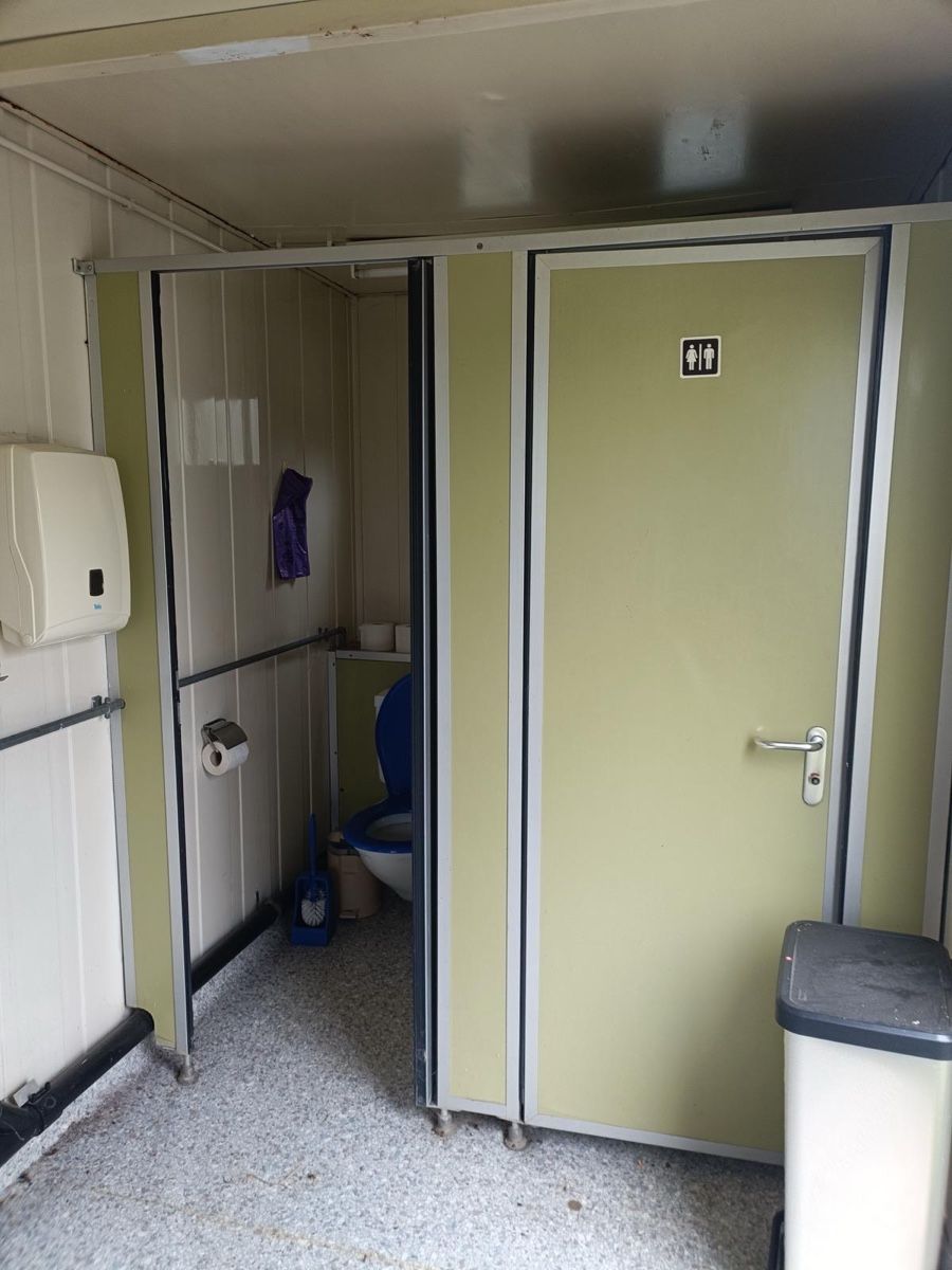 Conteneurs de construction: WC Container  – D'occasion à Adlikon par hug_p6f6 2
