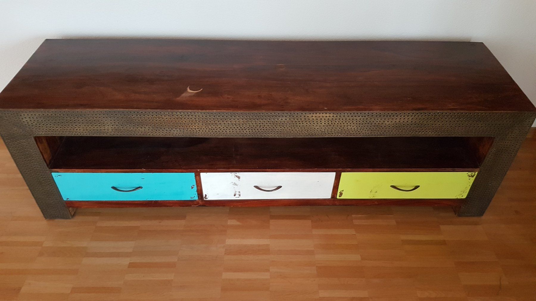 Mobili TV: Sideboard Massivholz – Usato da Bözen venduto da ZoraNala 1