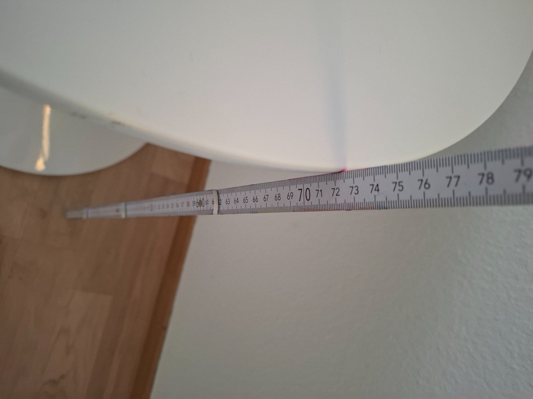 Set di tavolo e panche: Tisch und Hocker weiß – Usato da Zürich venduto da kla_2lc6 2