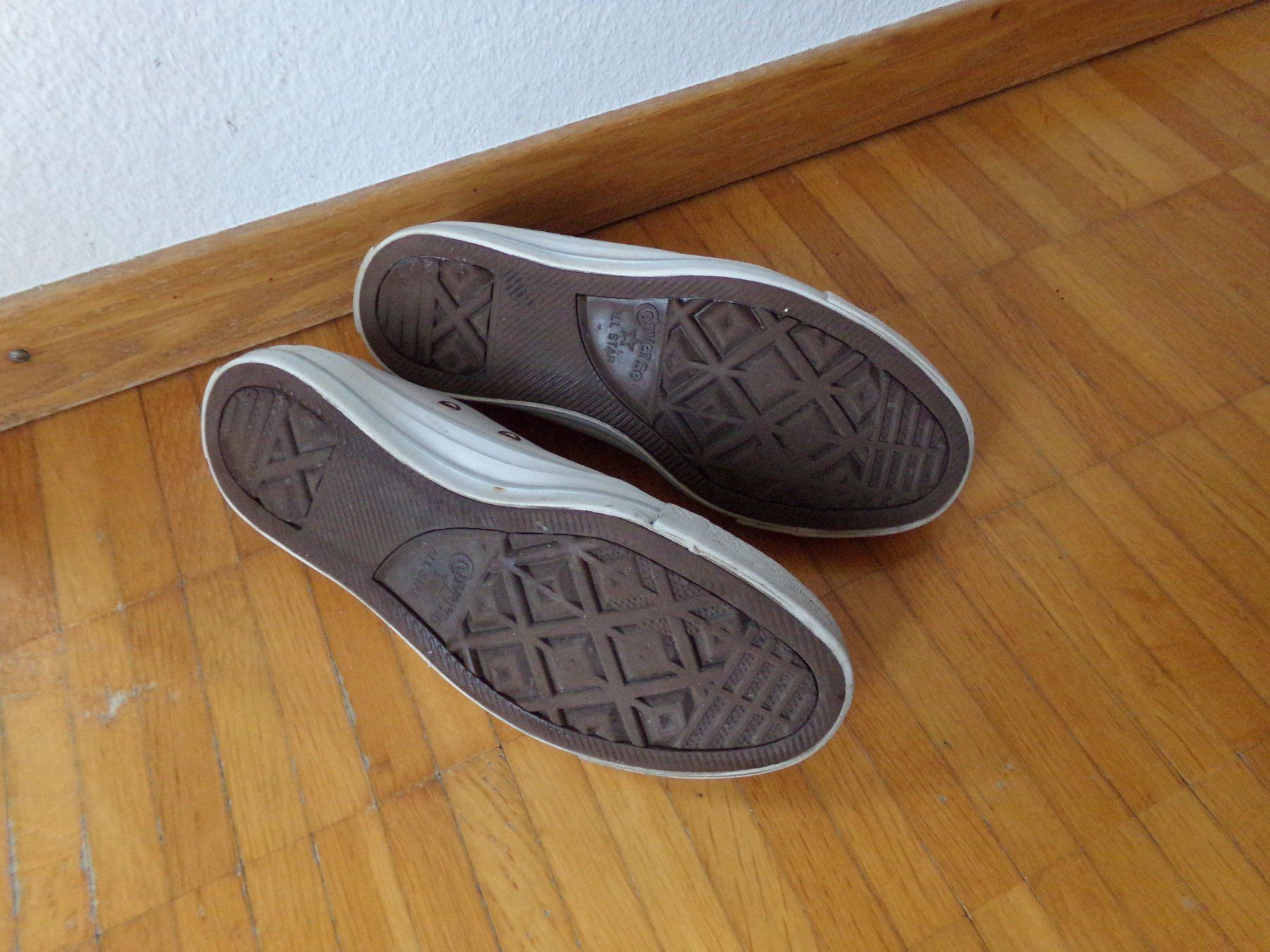 Converse Scarpe da donna: Damen Schuh beige  CONVERSE   Gr. 38 – Usato da Winterthur venduto da Jessi_di 2