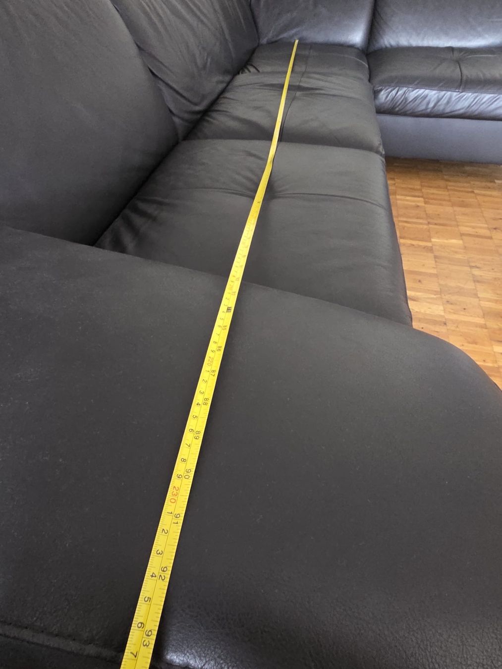 Sofas: echtes Ledersofa – Gebraucht aus Ettingen von car_7mv7 3
