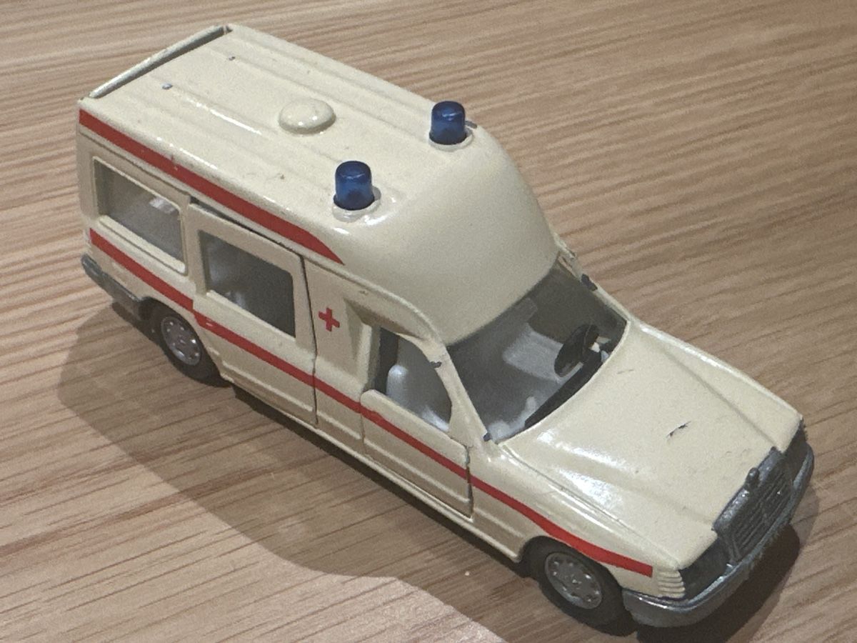 Modellini d'auto: 1:43 Modellauto Zustand gem. beiliegenden Bildern – Usato da Sennwald venduto da HARO-Import