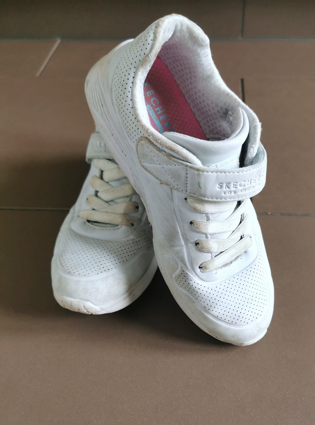 Skechers Schuhe für Mädchen: Skechers Gr. 36 hellblau – Gebraucht aus Jona von Loki40