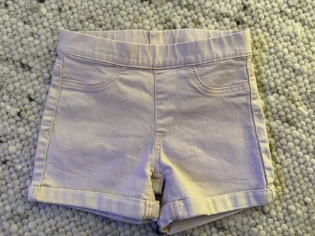 Girls shorts light pink elastic waist good condition 110