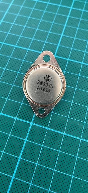Componenti elettronici: 2N3055 Transistor  – Usato da Schaffhausen venduto da MCaj
