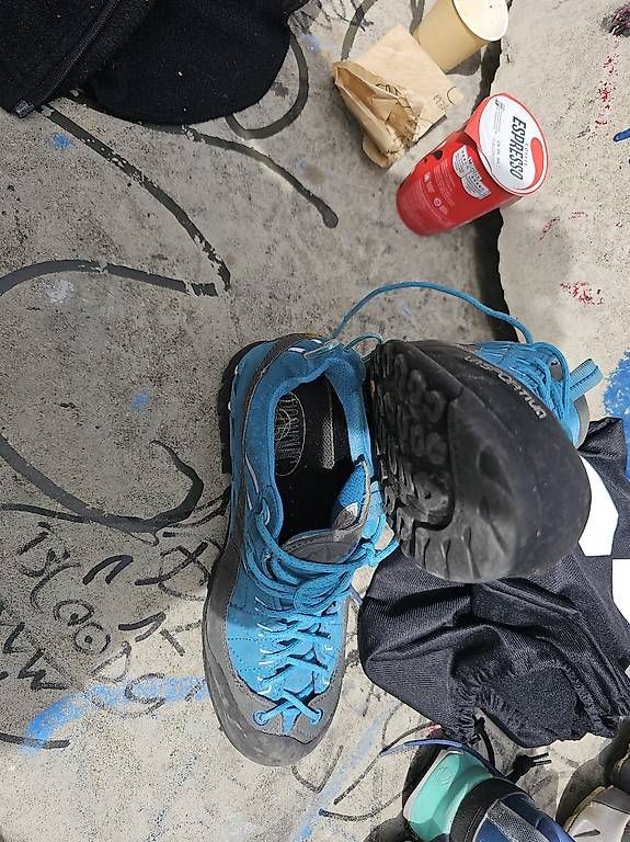 Scarpe da uomo: La sportiva, grosse 39, – Usato da Thun venduto da Plaki 2