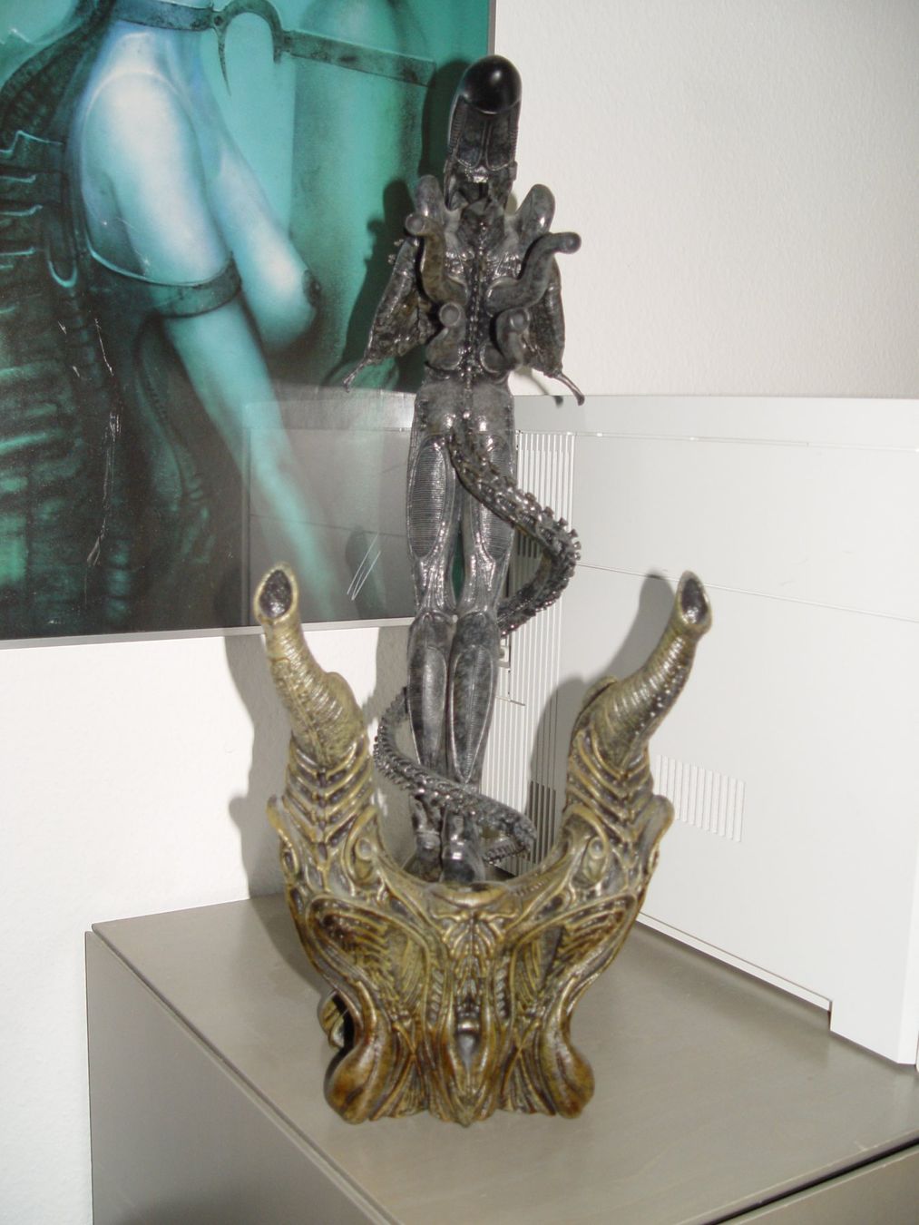 Skulpturen & Statuen: H.R. GIGER Slideshow Alien Internecivus Raptus Statue 56 cm – Neu und originalverpackt aus Dietikon von your-2nd-chance 3