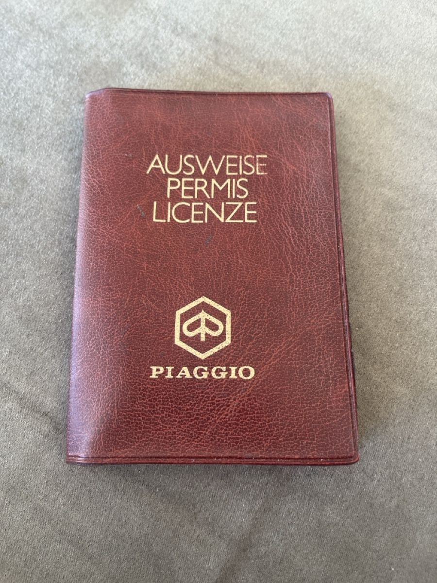 Piaggio Ciclomotori: Piaggio Ausweisetui – Usato da Fahrni b. Thun venduto da Bergers_occasionen