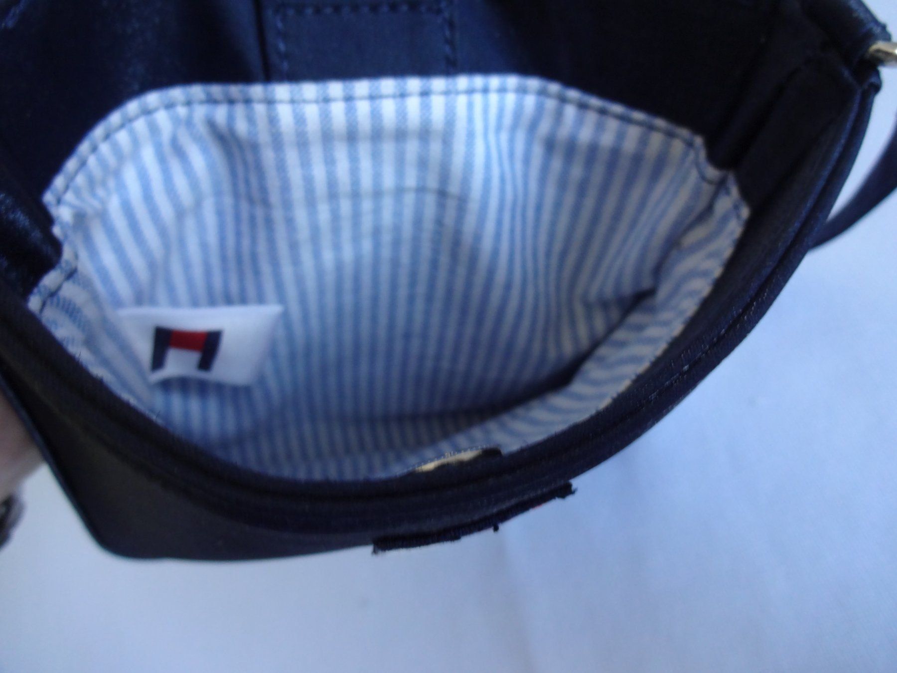 Tommy Hilfiger Borse: TOMMY HILFIGER  Tasche – Nuovo (secondo la descrizione) da Frauenfeld venduto da rey06 6