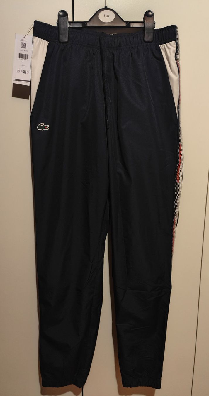 Lacoste Pantaloni: Jogging Lacoste bleu marine – Nuovo e nell'imballaggio originale da Fleurier venduto da dav_xx8y