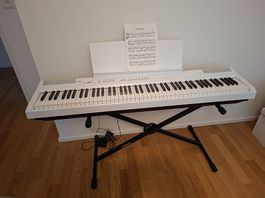 Yamaha P-105 Digitalpiano in Weiss
