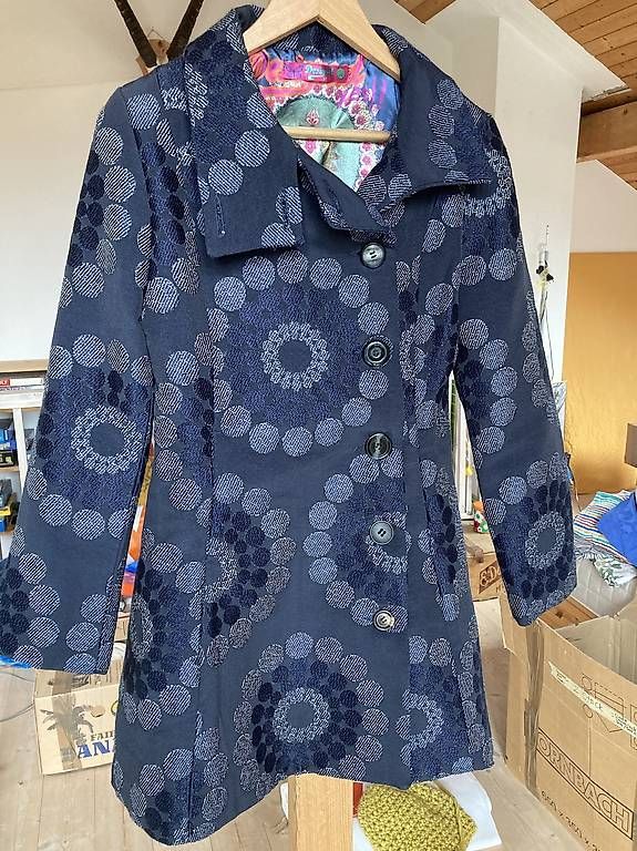 Cappotti: Desigual Mantel Grösse 38 – Usato da Aegerten venduto da viv_w9y5