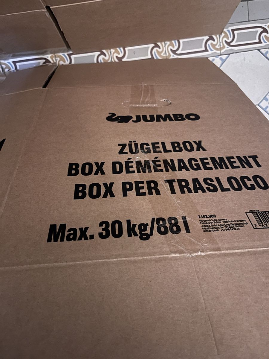 Cartoni: 25 Cartons de déménagement – Usato da Genève venduto da bia_h97x 1