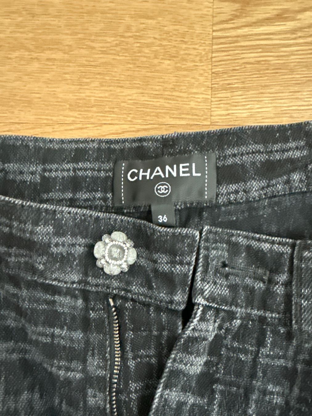 Chanel Jeans: Chanel jeans – Nuovo (secondo la descrizione) da Hünenberg venduto da Fjackie 1
