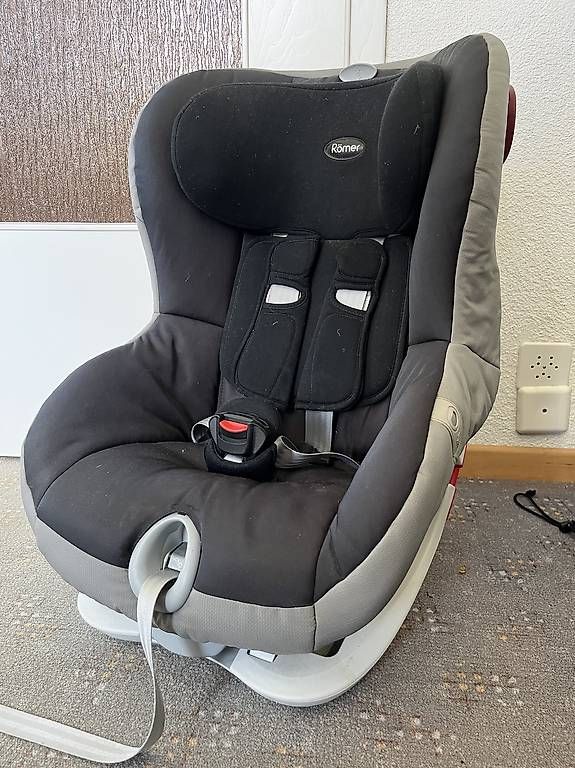 Seggiolini per auto: Kindersitz Römer King ll – Usato da Wenslingen venduto da Corrinella