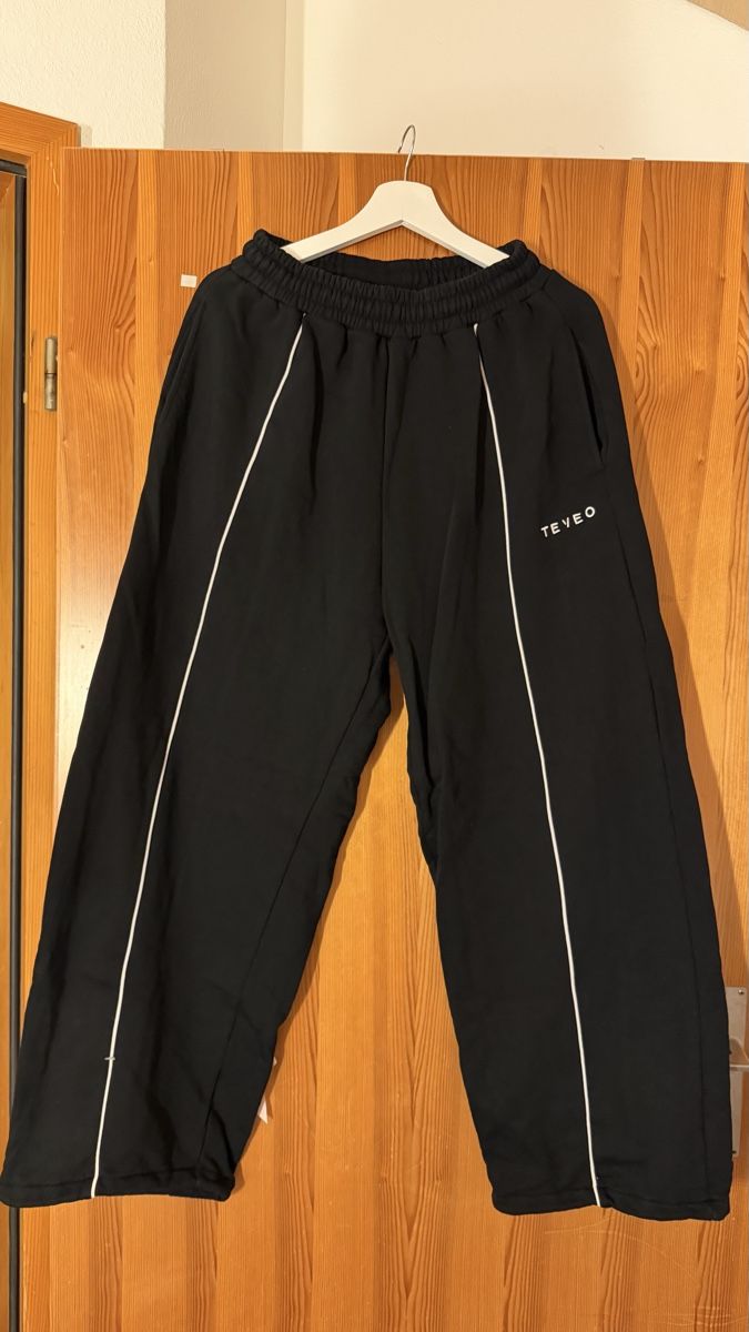 Teveo Pantaloni: teveo jogger – Usato da Brüttisellen venduto da nad_g5wx