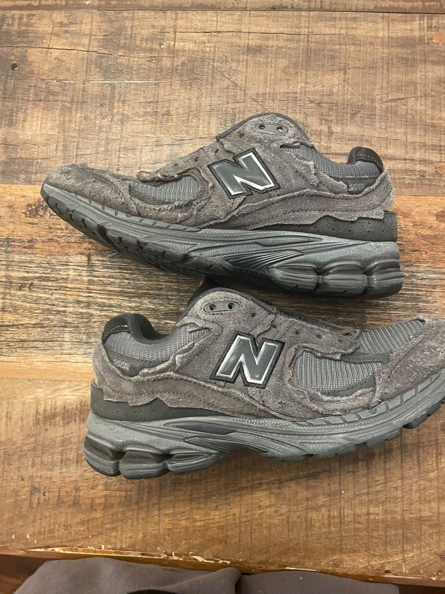 New Balance Herrenschuhe: New Balance 2002r – Gebraucht aus Zollikerberg von max_k8gv 1