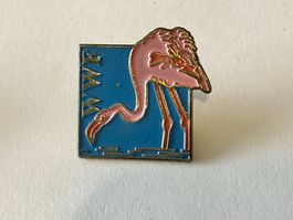 1 Pin WWF Flamingo