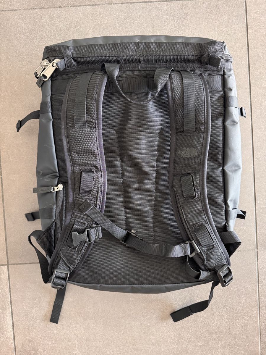 North Face Zaini: The North Face Base Camp 30L – Usato da Locarno venduto da roc_6kqv 1