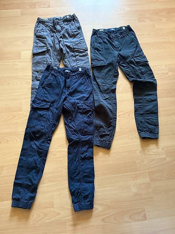 Hosen: Jack & Jones Cargo Hosen- Set, Grösse 152 – Gebraucht aus Bern von gugga_73