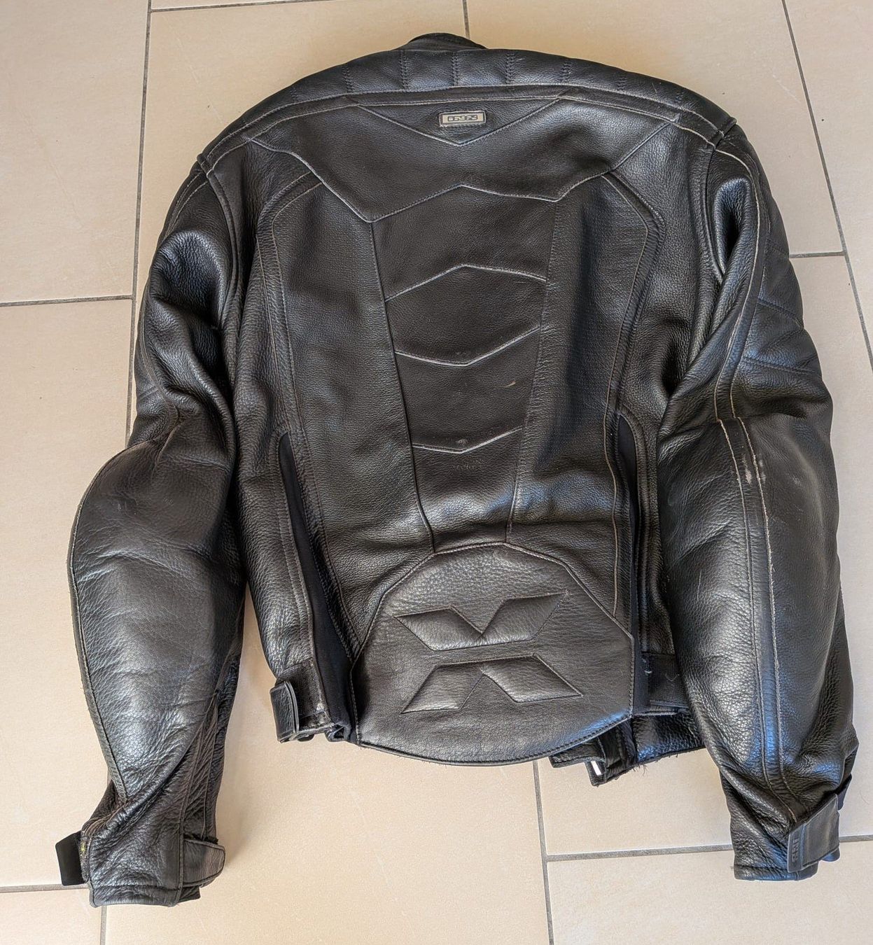 IXS Giacche: IXS Motorrad Lederjacke – Usato da Basel venduto da mimolupo 1