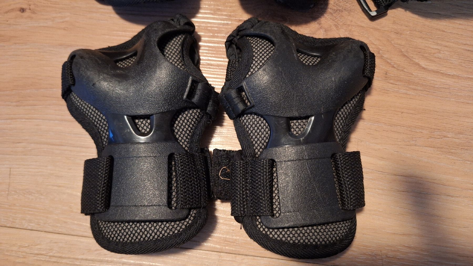 Protezioni & Imbottiture: Inline Skates Schoner Set - Grösse XXS - 110-128 – Usato da Lützelflüh-Goldb venduto da bli_f2v9 4