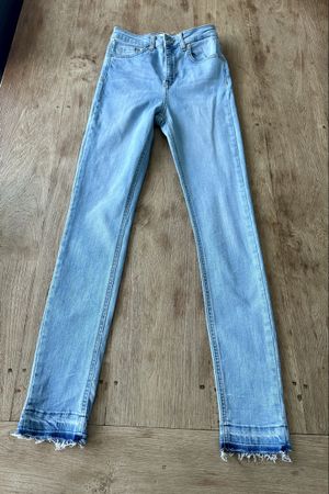 NA-KD Jeans Gr. 34, Skinny, hellblau