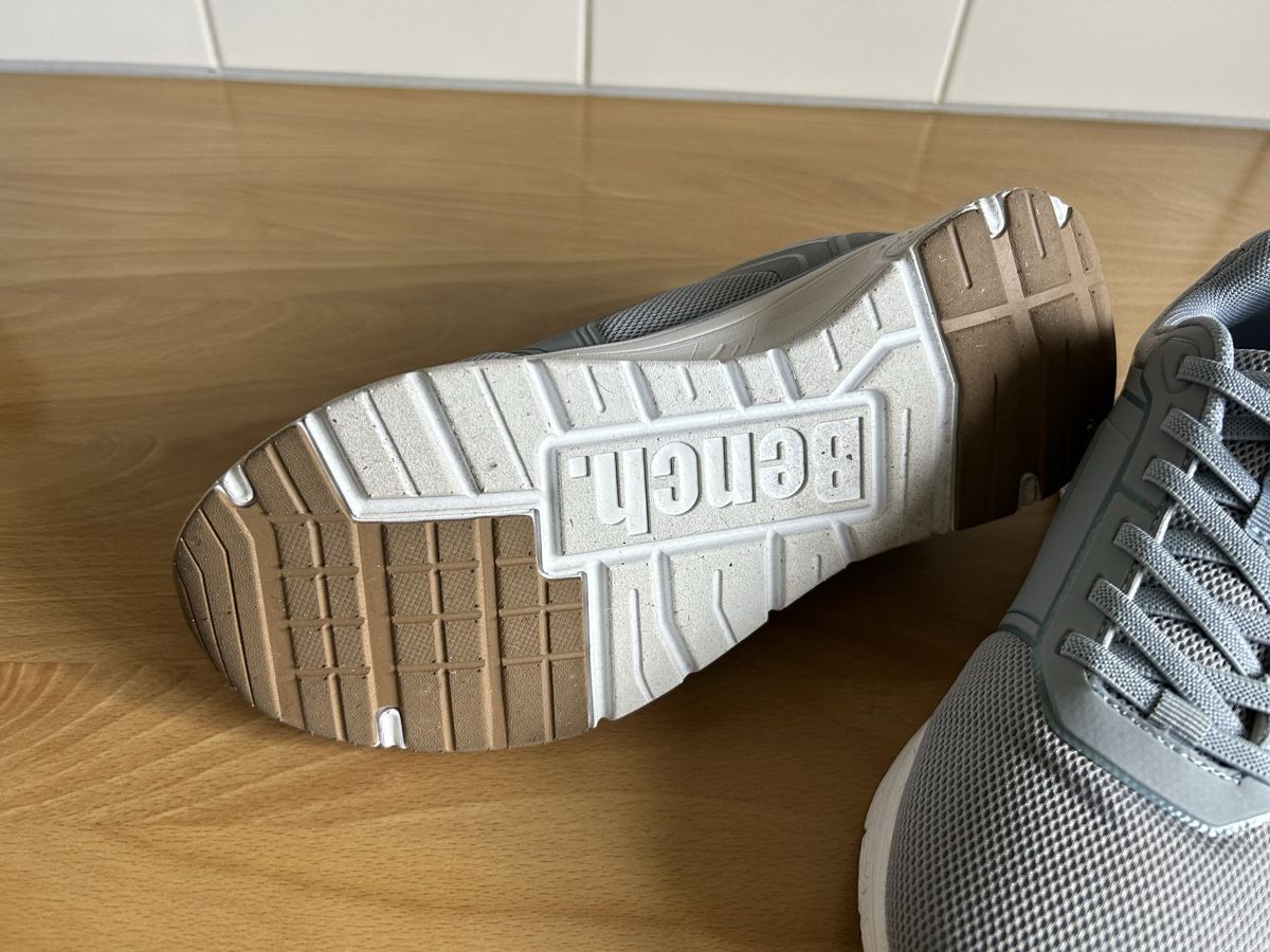Chaussures femmes: Sneaker – D'occasion à Richterswil par solisoli5 4