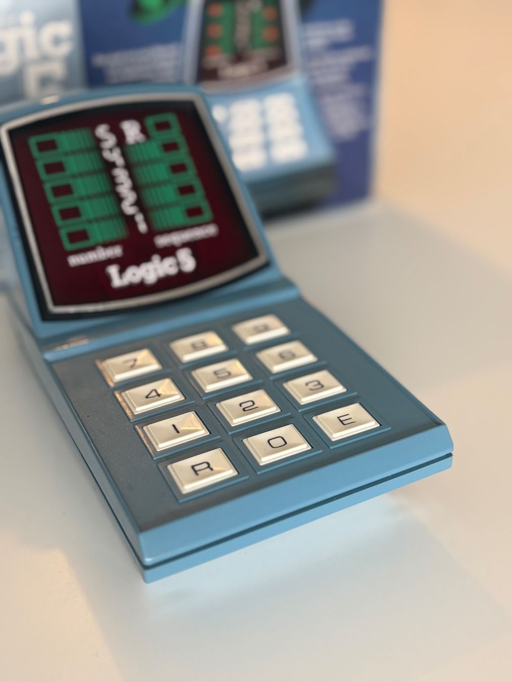 Console: COMPUTER LOGIC 5, HANDHELD, MB, VINTAGE, OVP, KONSOLE – Usato da Dachsen venduto da Sven_Jasper 8