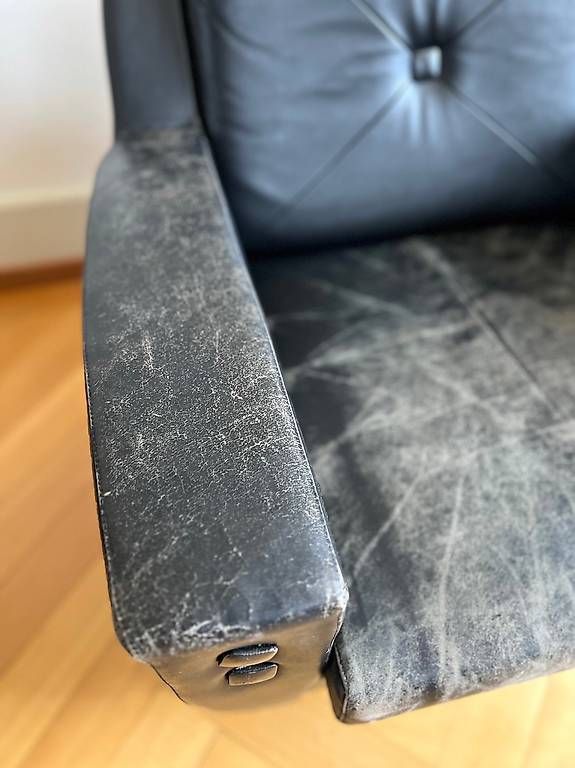 Poltrone: 2 Vintage Ledersessel schwarz – Usato da Biel/Bienne venduto da lef_2jnx 4