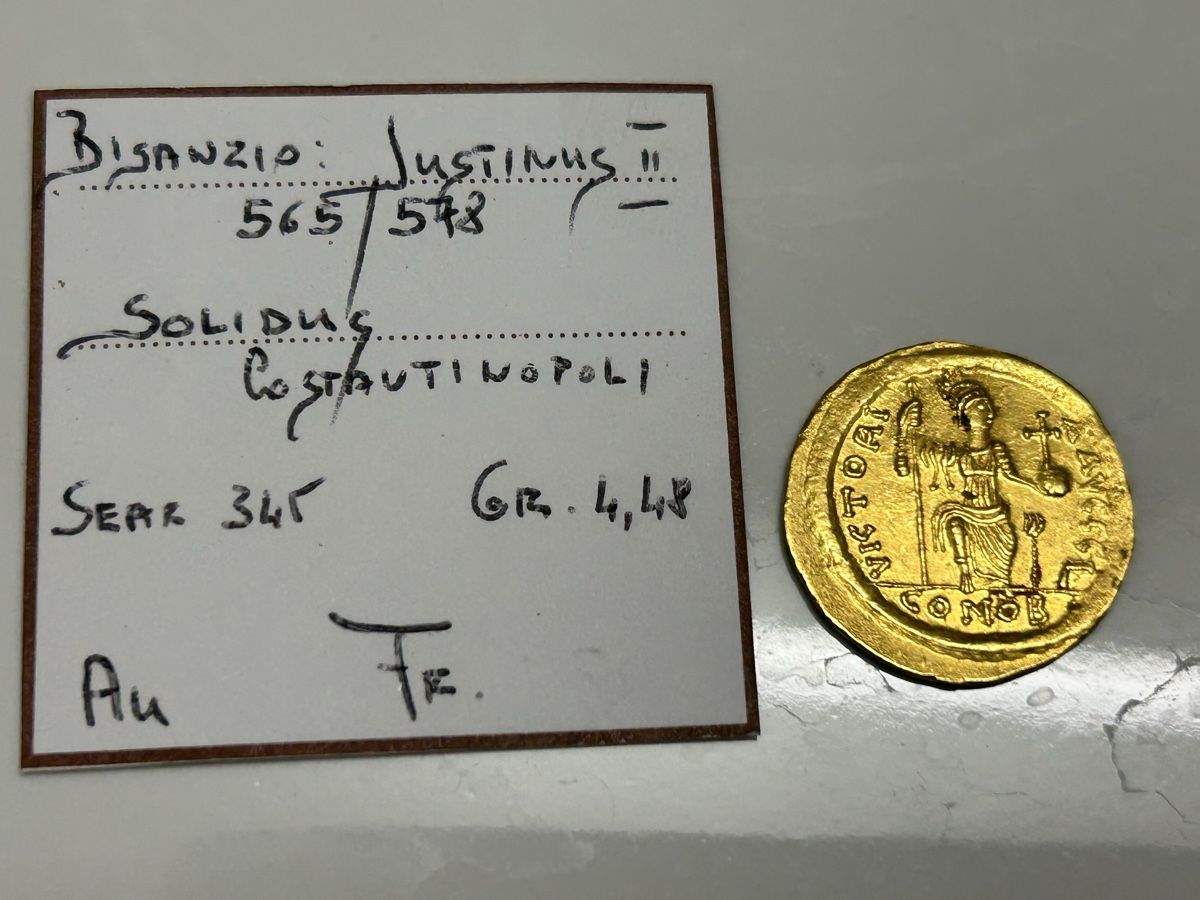 Tutti le monete: byzantinischer Solidus – Nuovo (secondo la descrizione) da Bern venduto da wow_wow 2