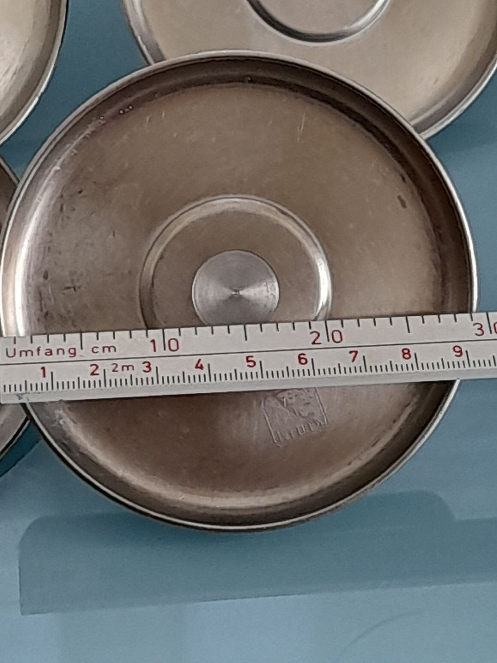 Tutte le decorazioni: Zinn-Trinkglasdeckel.  – Usato da Winterthur venduto da Ufff512 7