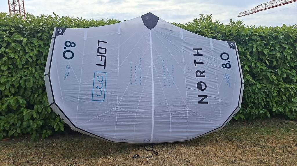 Surfboards & Schwimmbrette: North Loft Pro 8.0 2025 / wingfoil / wing foil – Gebraucht aus Neuchâtel von Red2k 2