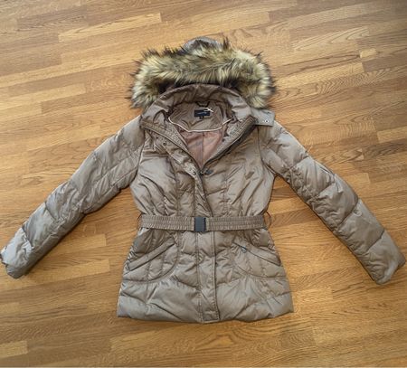 Daunen Winterjacke Comma, Grösse 36, wie Neu