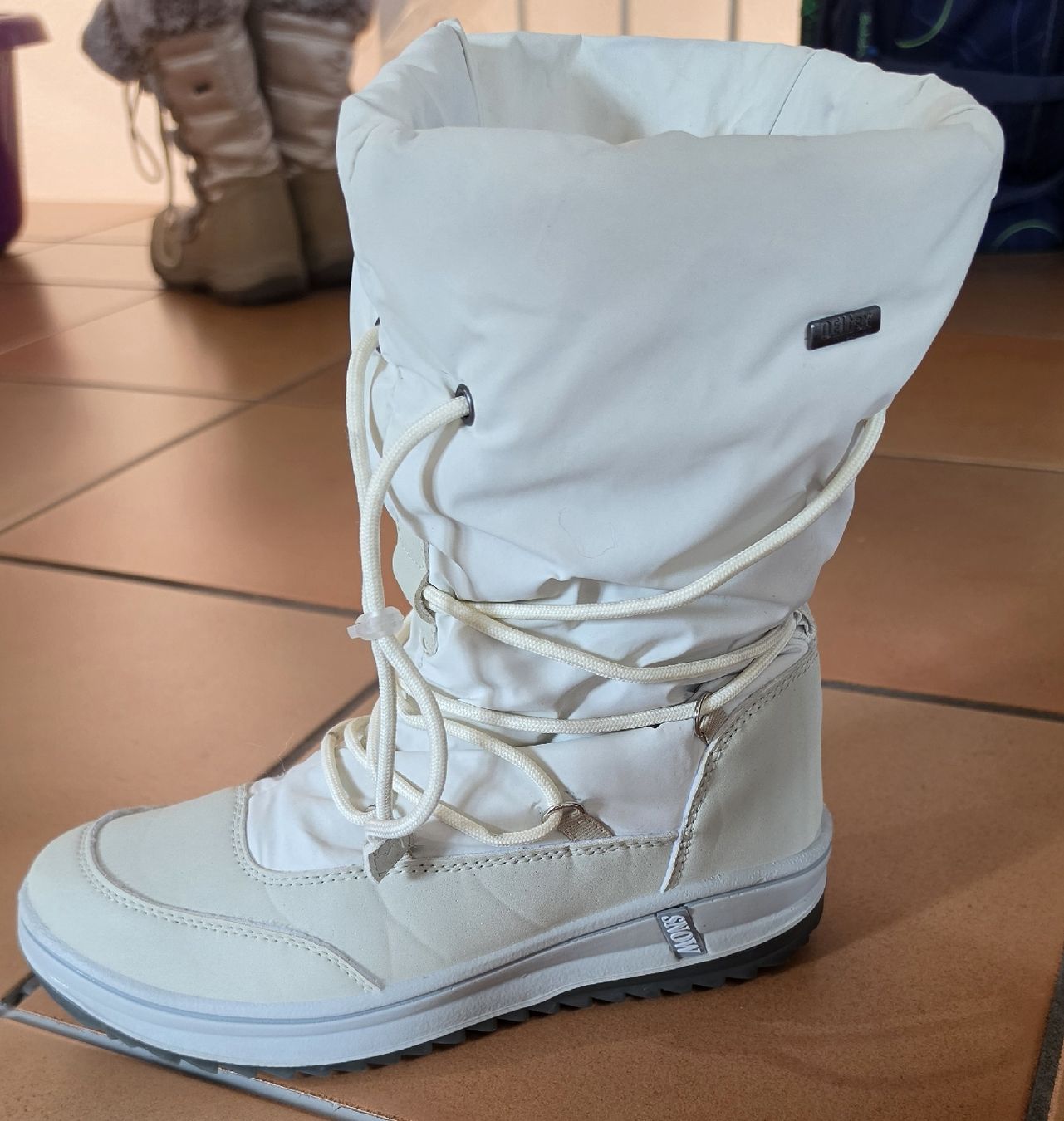 Scarpe da donna: Winterstiefel Damen gr.39 – Usato da Uttwil venduto da ClaudiaZ07 8