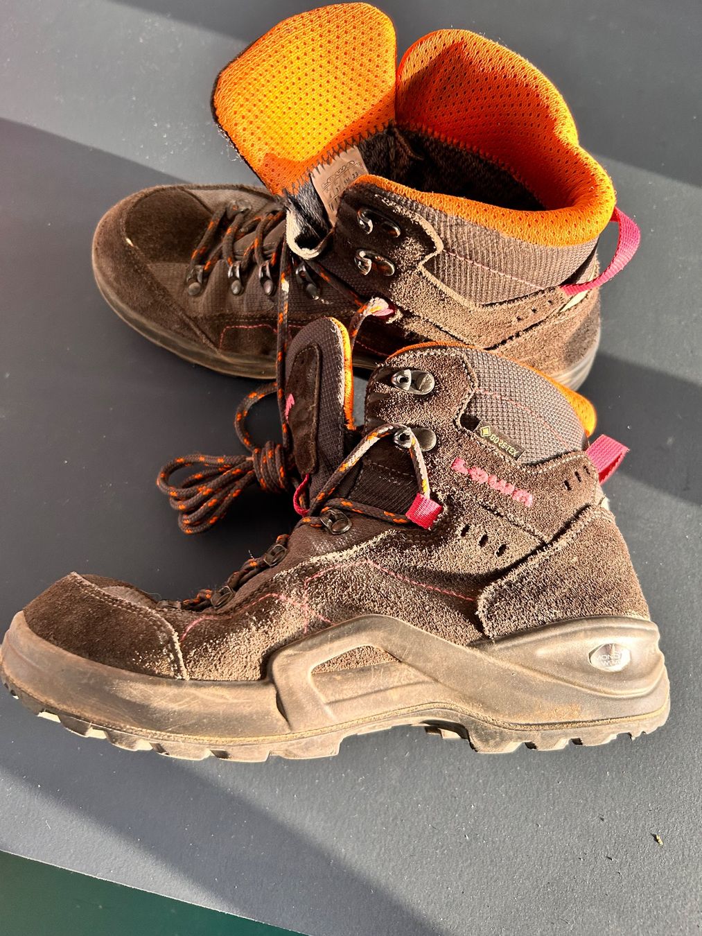 Lowa Scarpe da uomo: Lowa Wanderschuhe Grösse 37 – Usato da Basel venduto da Robin1978 1