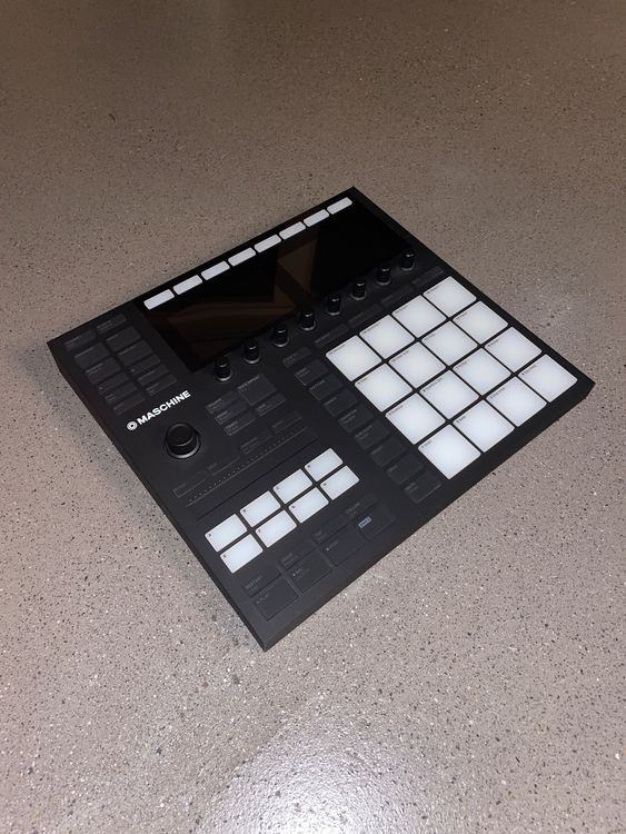Strumenti musicali: NI Maschine MK3 – Nuovo (secondo la descrizione) da Luzern venduto da SoeschSo
