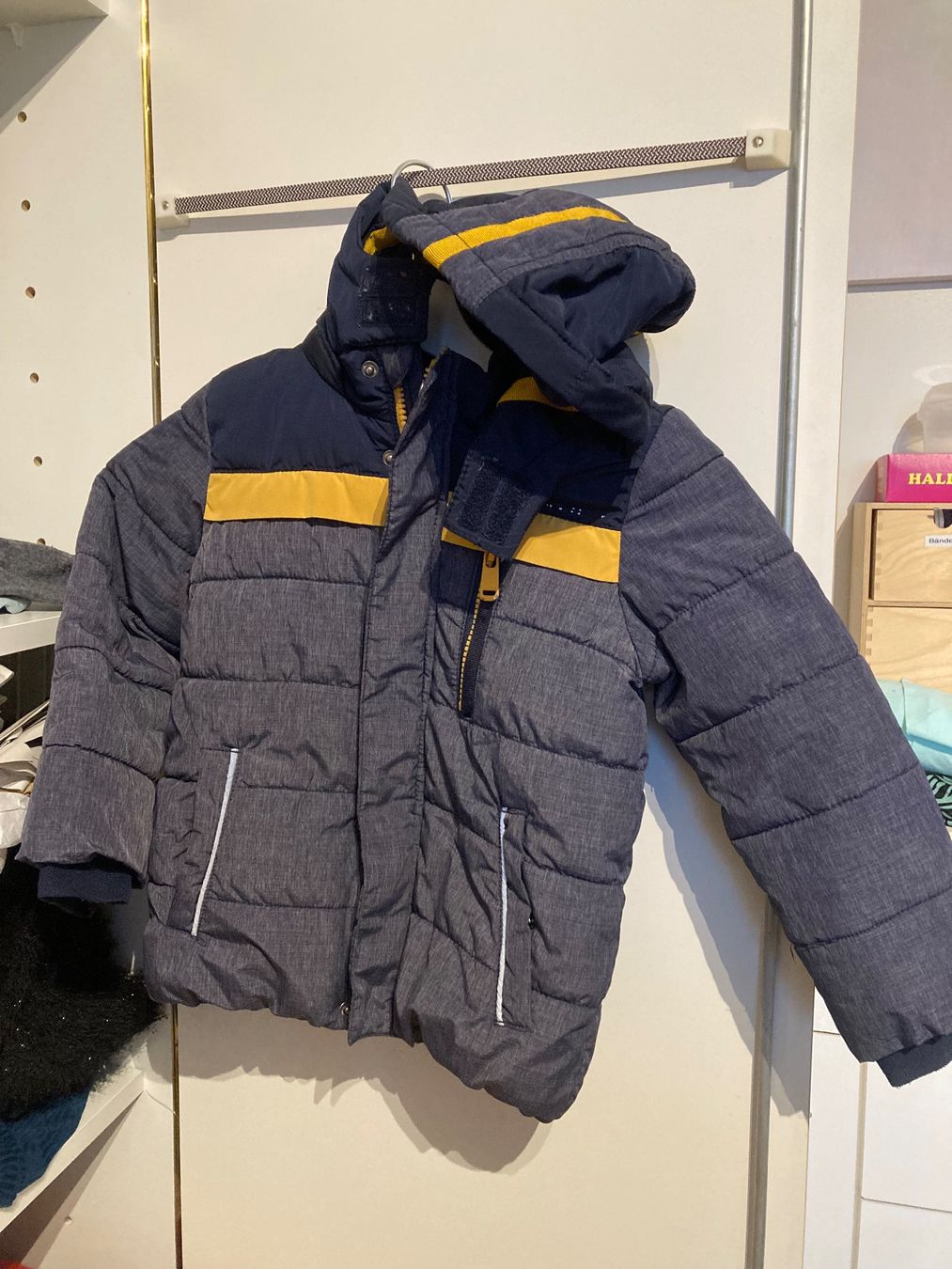 S.Oliver Giacche & Cappotti: Winterjacke von s.Oliver, Grösse 104 – Usato da Menziken venduto da Ale.burri 2
