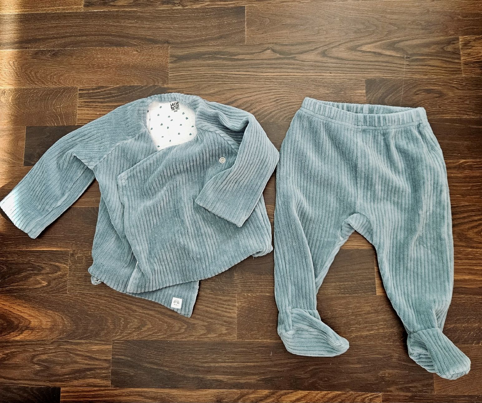 La Redoute Lotti & Set di vestiti: Baby corduroy set 74cm  – Nuovo (secondo la descrizione) da Affoltern am Albis venduto da Katarinushka