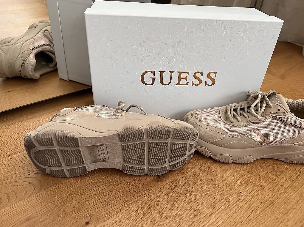 Guess Scarpe da donna: Guess Schuhe in Gr. 39 Beige / Braun – Usato da Gerlafingen venduto da sel_dp6y 2