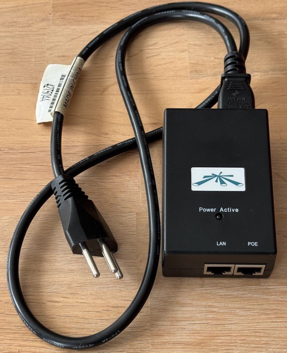 Ubiquiti Unità & Adattatore: Ubiquiti PoE injector 48V 0.5A – Usato da Glattpark (Opfikon) venduto da theotherguy