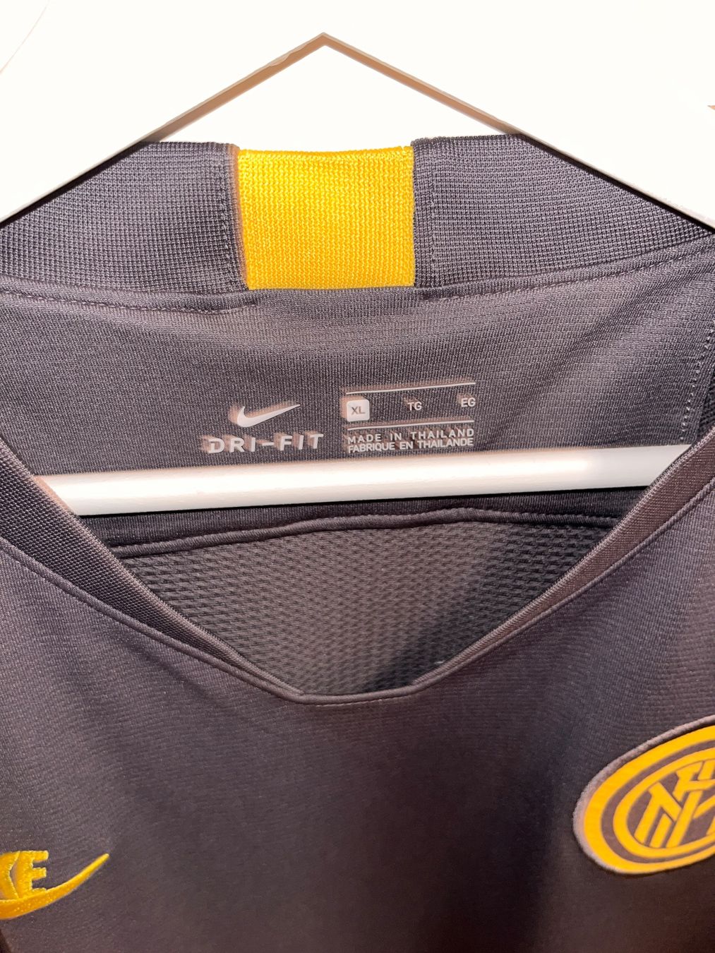 T-shirt: Inter Trainingsshirt XL – Usato da Zürich venduto da Mark.2021 1